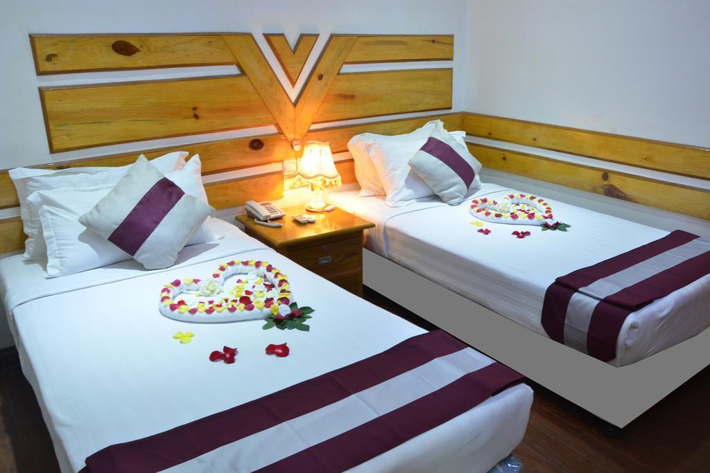 Myat Nan Taw Hotel Лойко Экстерьер фото