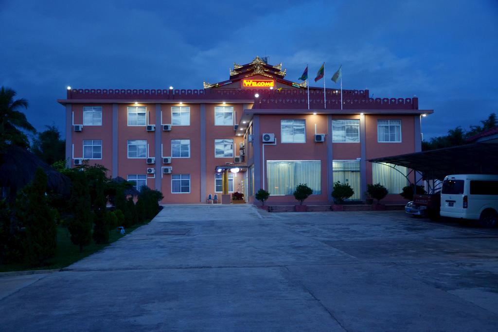 Myat Nan Taw Hotel Лойко Экстерьер фото