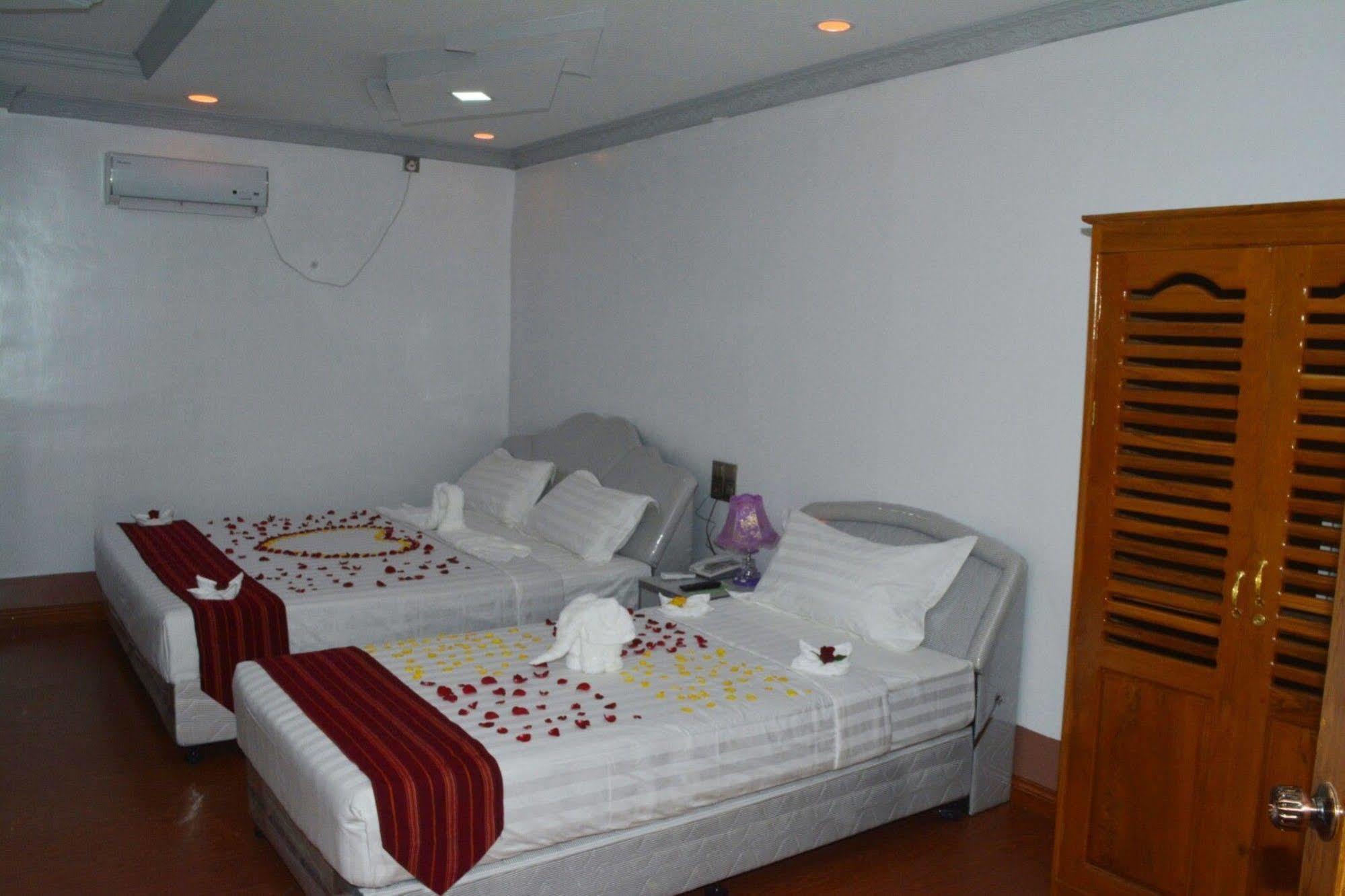 Myat Nan Taw Hotel Лойко Экстерьер фото