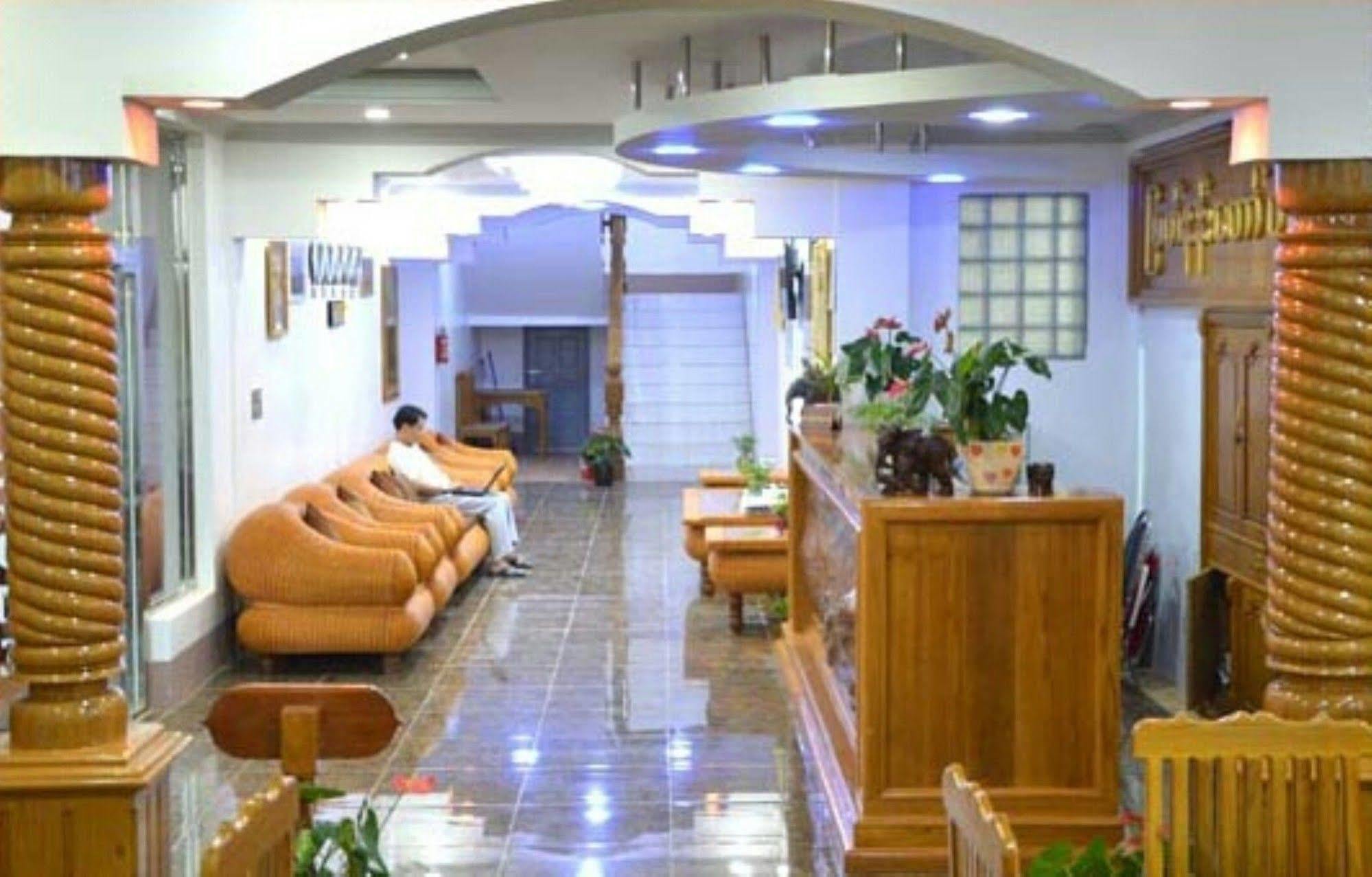 Myat Nan Taw Hotel Лойко Экстерьер фото